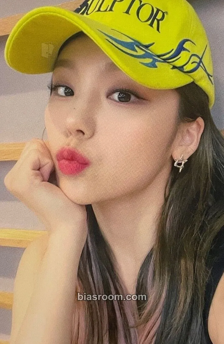 Yeji CHECKMATE Photocard - ITZY - ITZY K-pop photocard