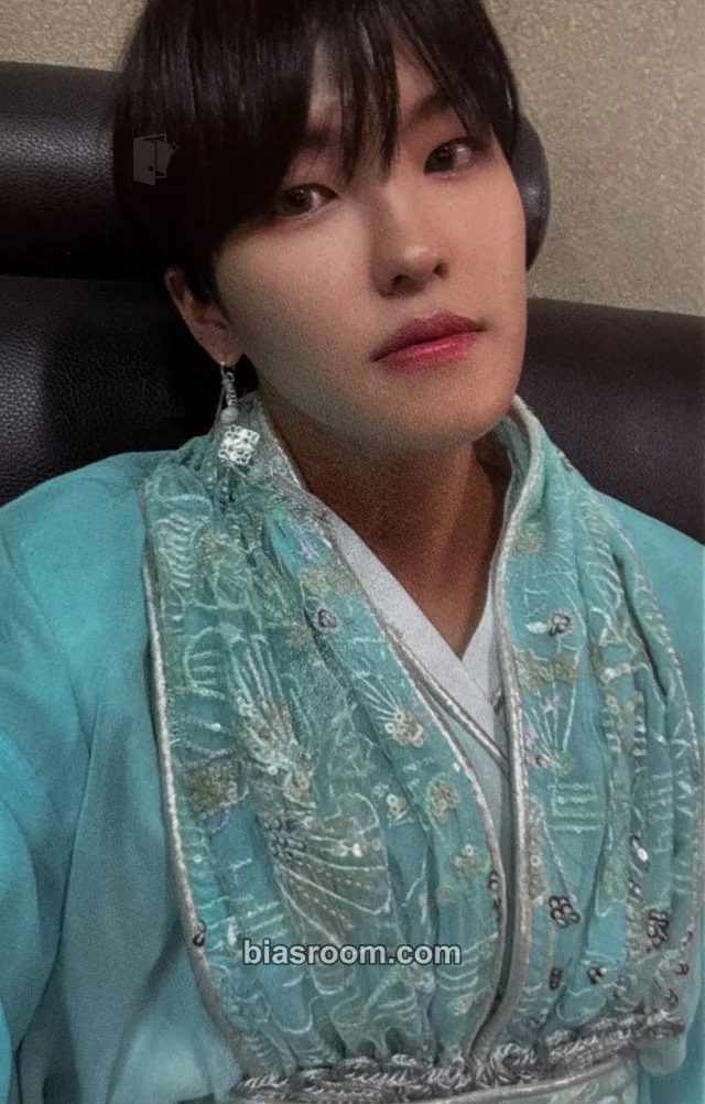 The Kingdom - Arthur - History of Kingdom : PartⅡ. Chiwoo Album album photocard dawn version