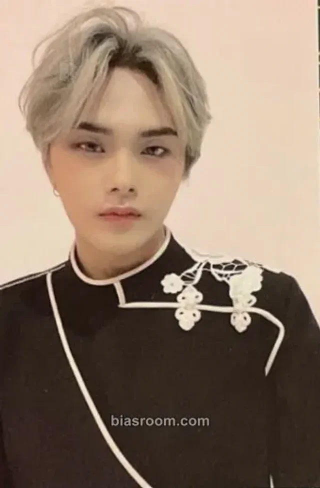 The Kingdom - Arthur - History of Kingdom : PartⅡ. Chiwoo Album album photocard dawn version