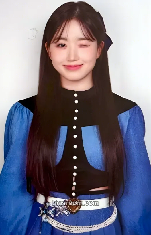 Haewon 2022 KCON Japan Merchandise Photocard - NMIXX - NMIXX K-pop photocard