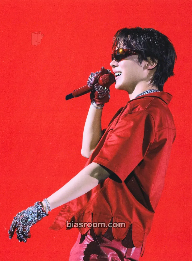 j-hope Hope On The Stage in Japan Bluray & Digicode Photocard - BTS - BTS K-pop photocard
