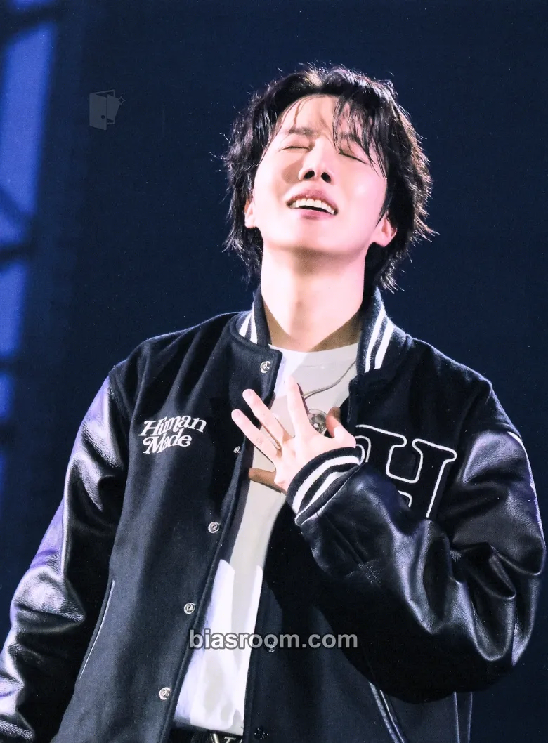 j-hope Hope On The Stage in Japan Bluray & Digicode Photocard - BTS - BTS K-pop photocard