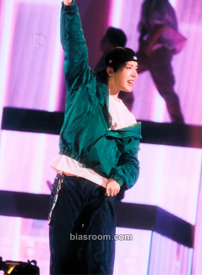 j-hope Hope On The Stage in Japan Bluray & Digicode Photocard - BTS - BTS K-pop photocard
