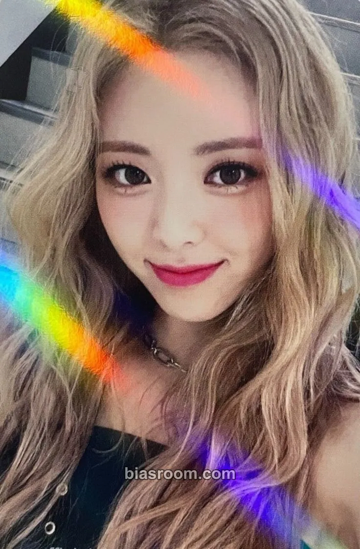 Yuna CHECKMATE Photocard - ITZY - ITZY K-pop photocard