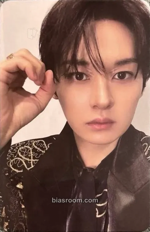 Lee Know 2026 Japan Season's Greetings - Force Photocard - Stray Kids - Stray Kids K-pop photocard