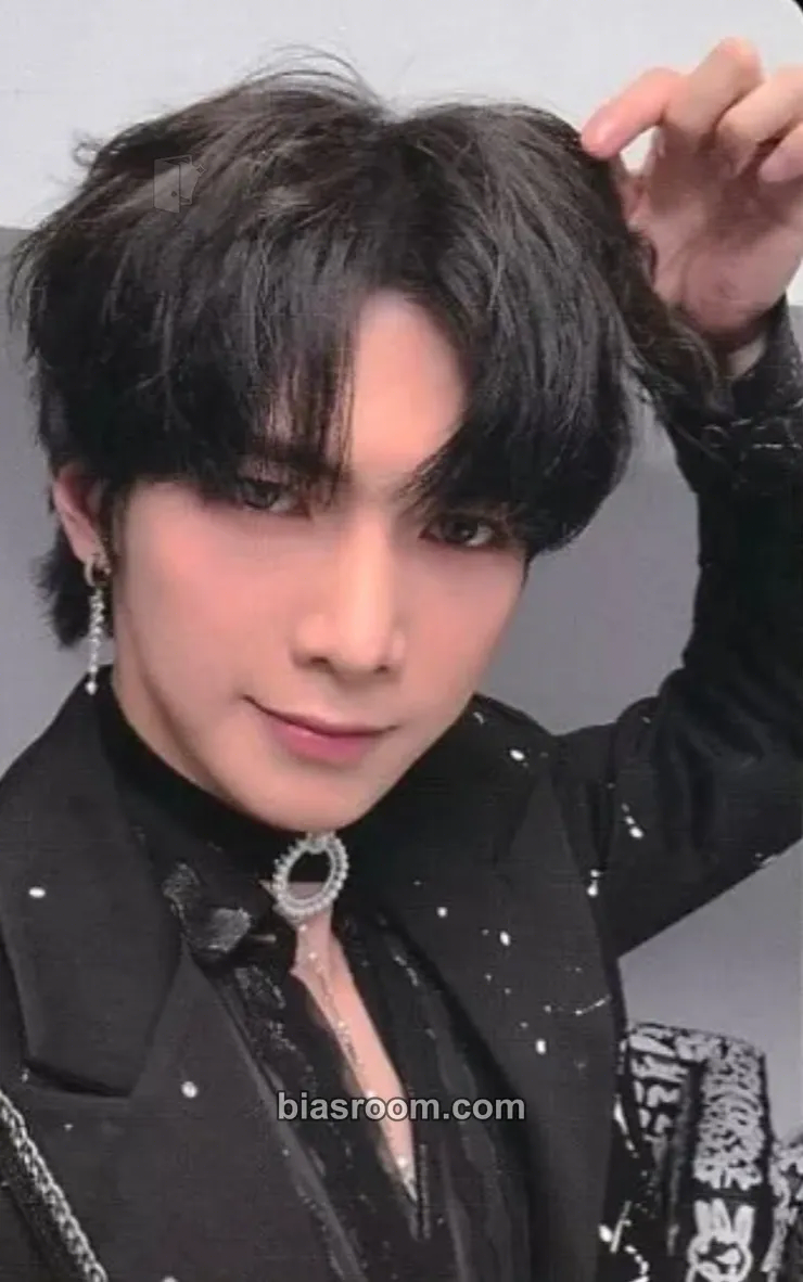 Yeosang THE WORLD EP.PARADIGM Photocard - ATEEZ - ATEEZ K-pop photocard