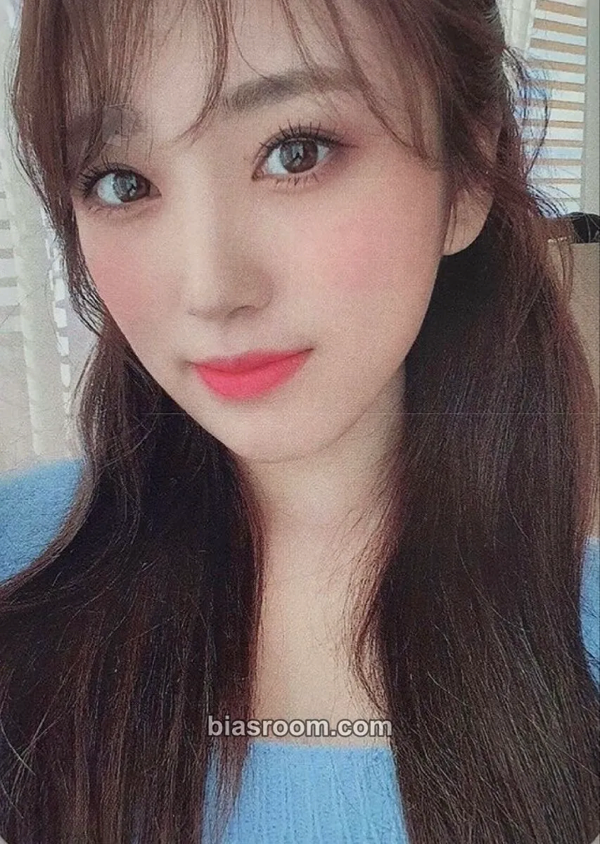Nako DICON VOLUME 12 “SHALL WE DANCE?” Photocard - IZ*ONE - IZ*ONE K-pop photocard
