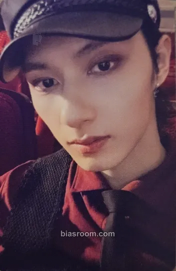 Jun 17 IS RIGHT HERE Photocard - SEVENTEEN - SEVENTEEN K-pop photocard