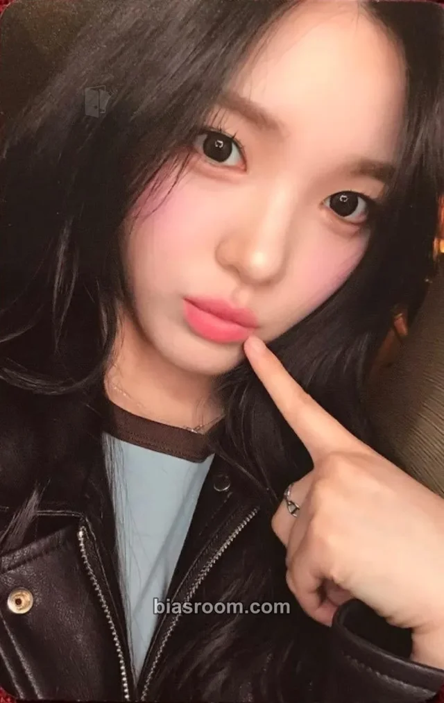 Hearts2Hearts - Yuha - The Chase Album lucky draw kpopmerch