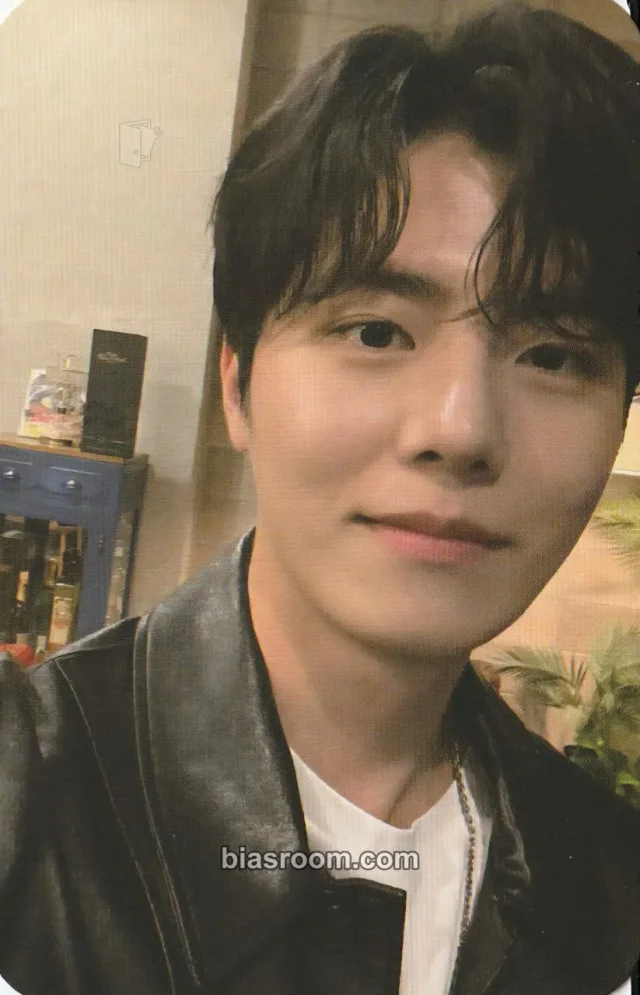 The Rose - Taegyeom - Once Upon a WRLD Tour Event tour merch merch photocard