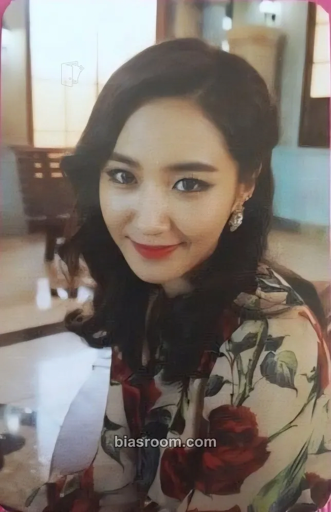 Yuri You Think Photocard - Girls' Generation - Girls' Generation K-pop photocard