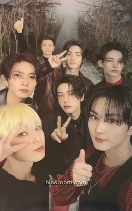 'WALK THE LINE' World Tour Photocard - ENHYPEN - ENHYPEN K-pop photocard