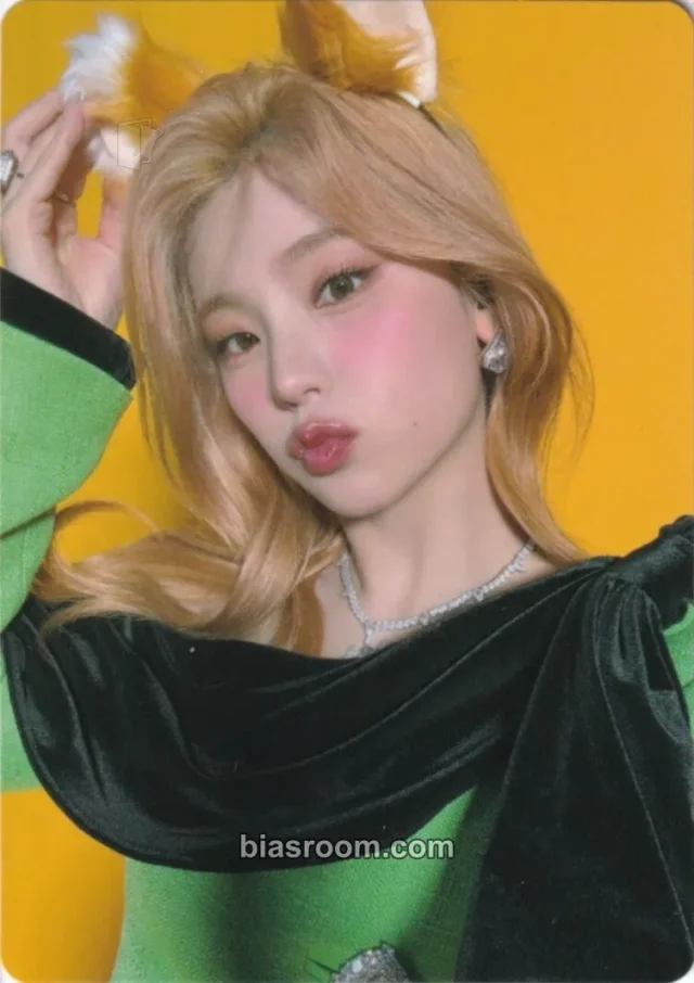 ITZY - Yeji - Algorhythm Album tower records lucky draw