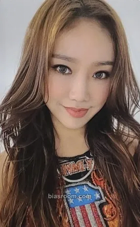 bugAboo - Choyeon - POP Album album photocard red version