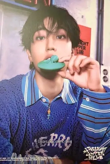 HAN 2026 Season's Greetings - Starlight Supper Club Photocard - Stray Kids - Stray Kids K-pop photocard