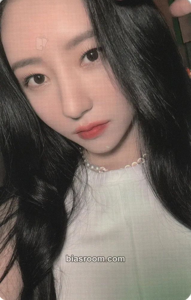 SuA Apocalypse: From us World Tour Photocard - Dreamcatcher - Dreamcatcher K-pop photocard