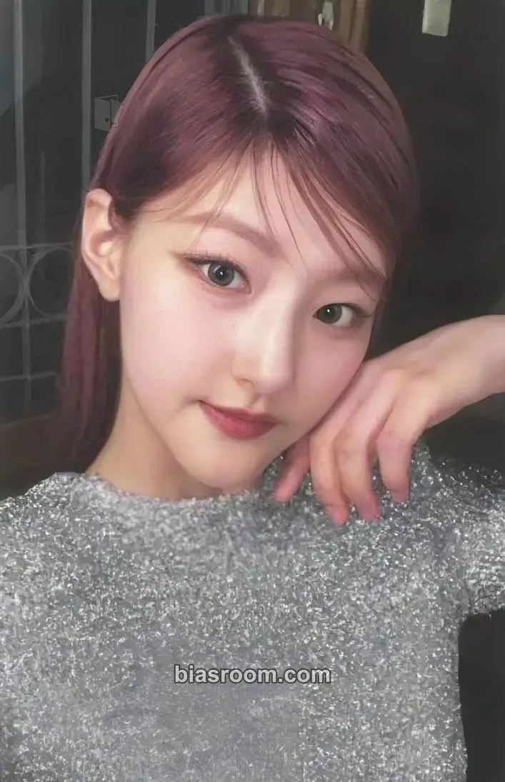 Haneul Born to be XX Photocard - KISS OF LIFE - KISS OF LIFE K-pop photocard