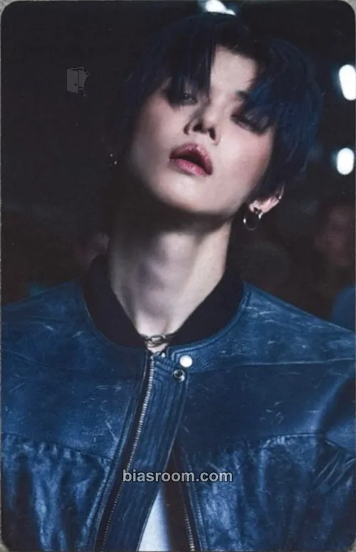Yeonjun NO LABELS: PART 01 Photocard - TOMORROW X TOGETHER - TOMORROW X TOGETHER K-pop photocard