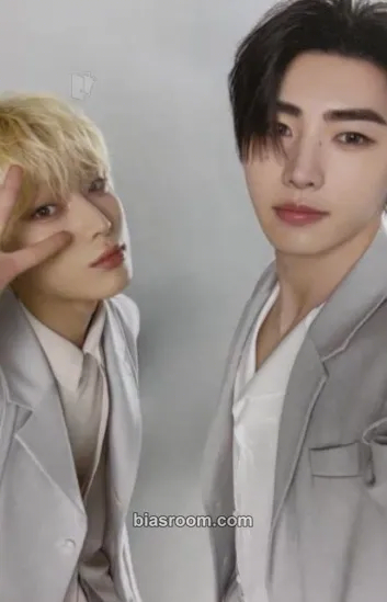 'WALK THE LINE' World Tour Photocard - ENHYPEN - ENHYPEN K-pop photocard