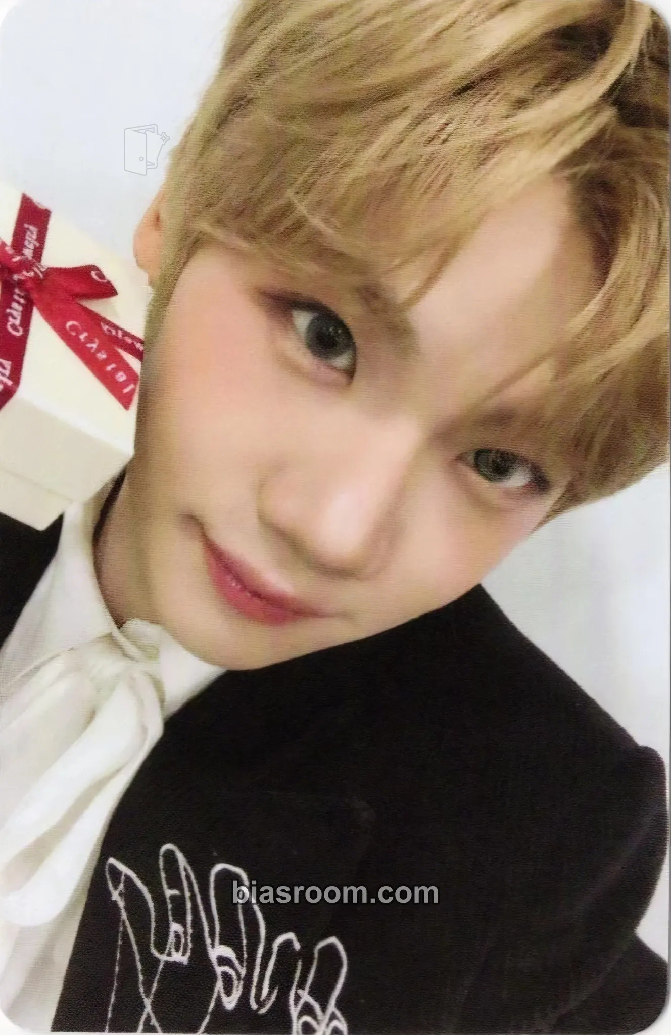 Kenshin Snowy Summer Photocard - CLOSE YOUR EYES - CLOSE YOUR EYES K-pop photocard