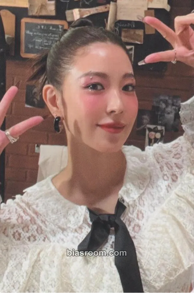 BoA Forgive Me Photocard - BoA K-pop photocard