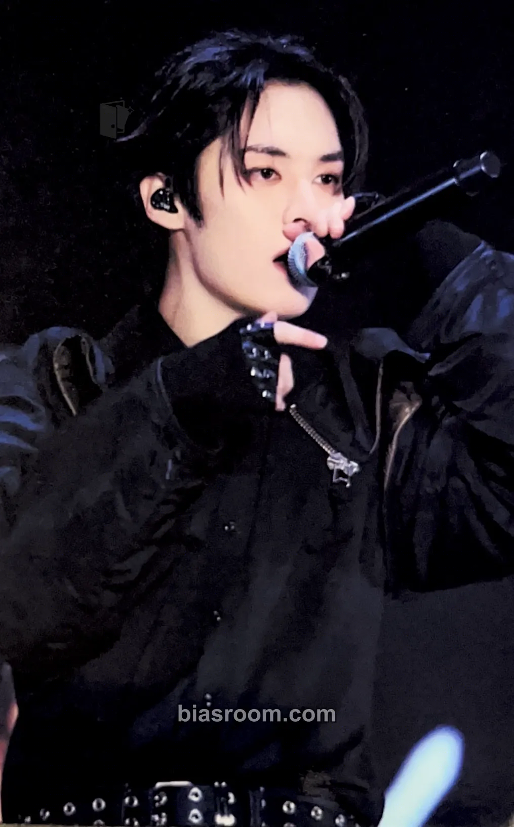 Lee Know SKZ Toy World Blu-Ray Photocard - Stray Kids - Stray Kids K-pop photocard