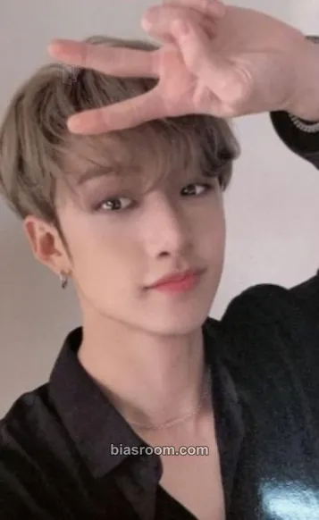Bang Chan Double Knot Photocard - Stray Kids - Stray Kids K-pop photocard