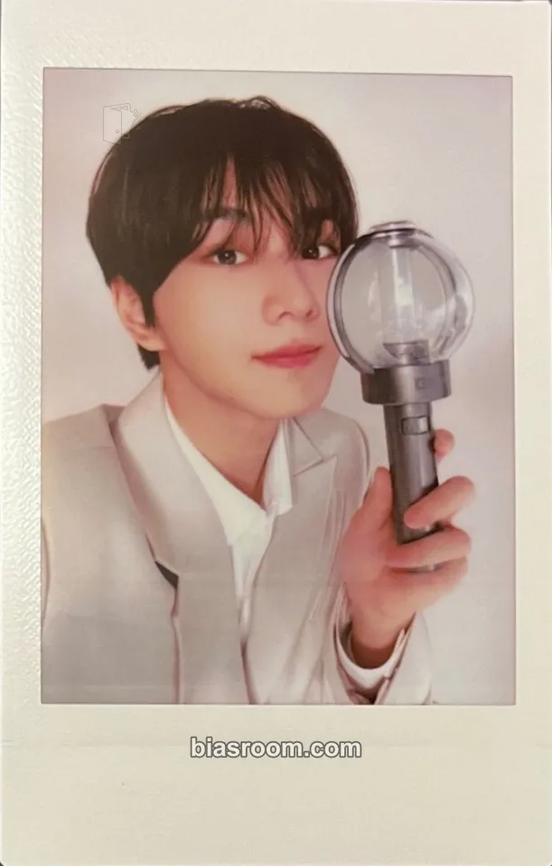 Jungwon 'WALK THE LINE' World Tour Photocard - ENHYPEN - ENHYPEN K-pop photocard