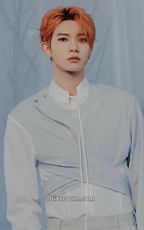 Heeseung 'WALK THE LINE' World Tour Photocard - ENHYPEN - ENHYPEN K-pop photocard