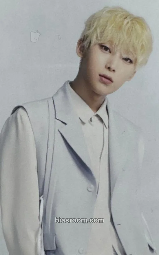 Sunoo 'WALK THE LINE' World Tour Photocard - ENHYPEN - ENHYPEN K-pop photocard
