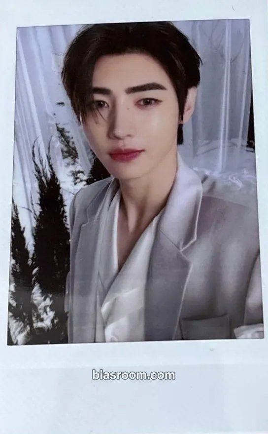 Sunghoon 'WALK THE LINE' World Tour Photocard - ENHYPEN - ENHYPEN K-pop photocard