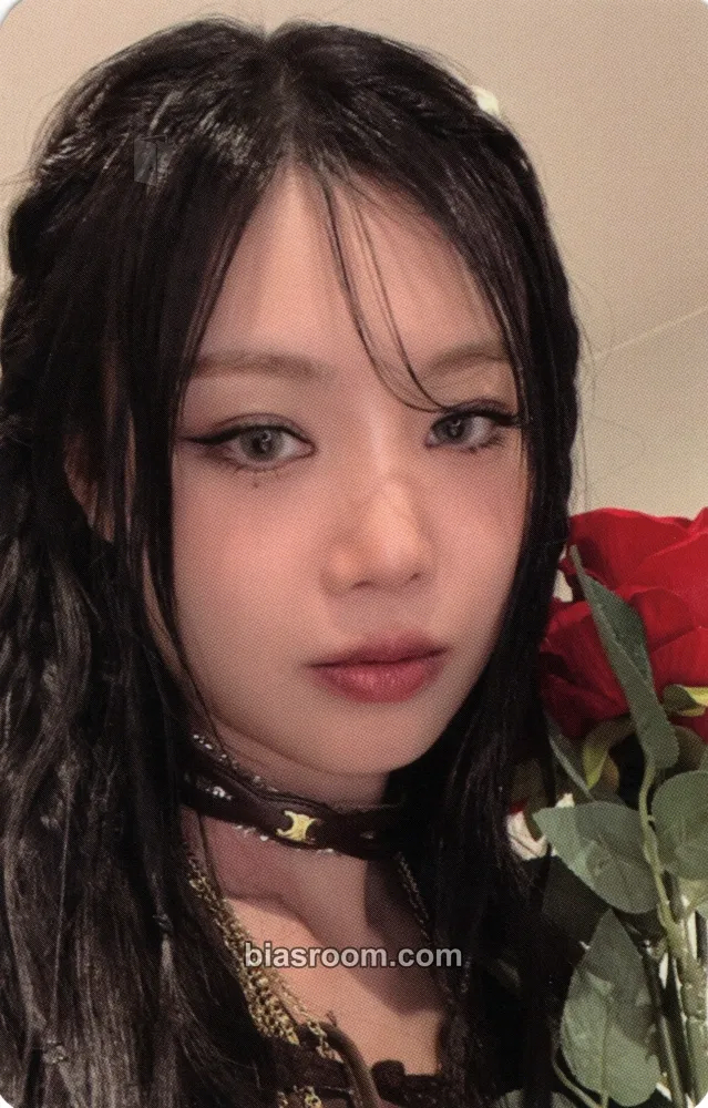Soojin RIZZ Photocard - Soojin K-pop photocard