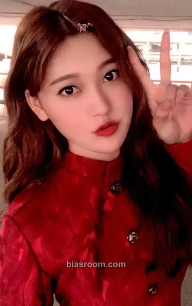 Choerry # Showcase Photocard - LOONA - LOONA K-pop photocard