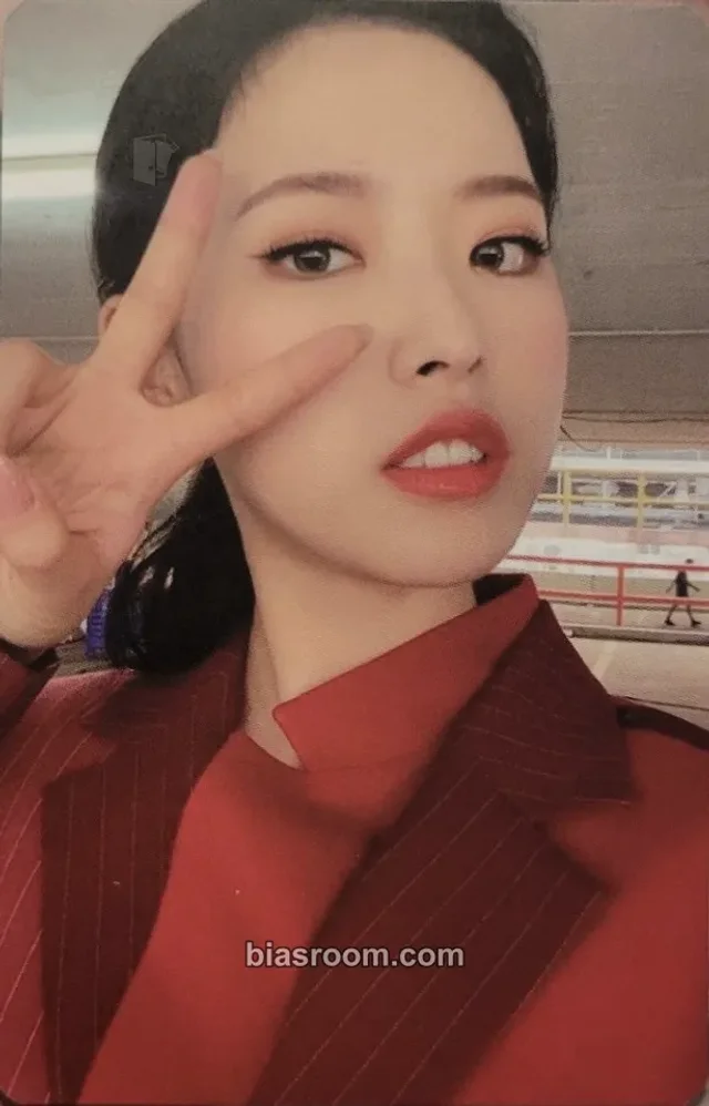HyeJu LOONA [#] K-pop photocard