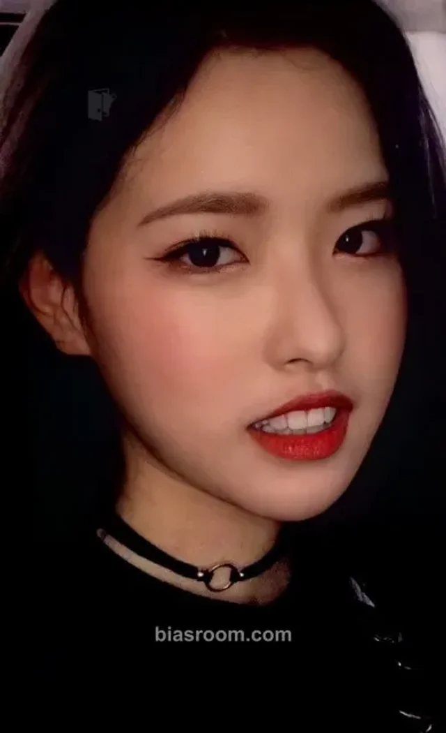 HyeJu LOONA [#] K-pop photocard