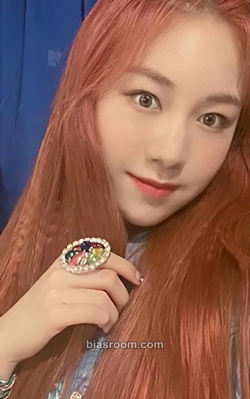 Dahyun Blue Punch Photocard - Rocket Punch - Rocket Punch K-pop photocard
