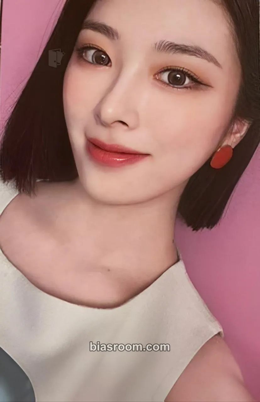 Yunkyoung Ring Ring Photocard - Rocket Punch - Rocket Punch K-pop photocard