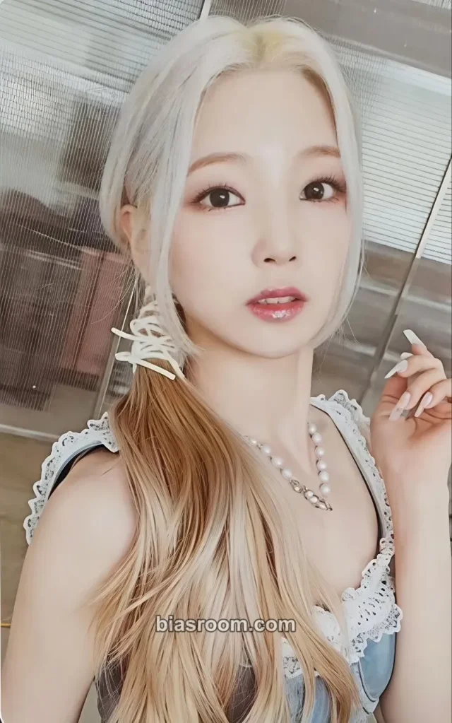 Rocket Punch - Yeonhee  - Flash Album album photocard