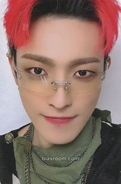 Hongjoong THE WORLD EP.2 : OUTLAW Photocard - ATEEZ - ATEEZ K-pop photocard