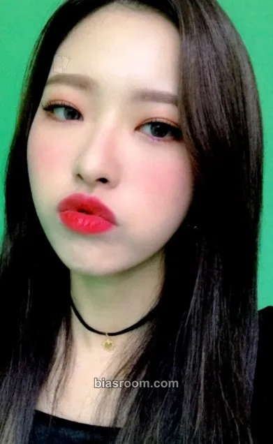 HyeJu LOONA Premier Greeting: Meet & Up Photocard - LOONA - LOONA K-pop photocard
