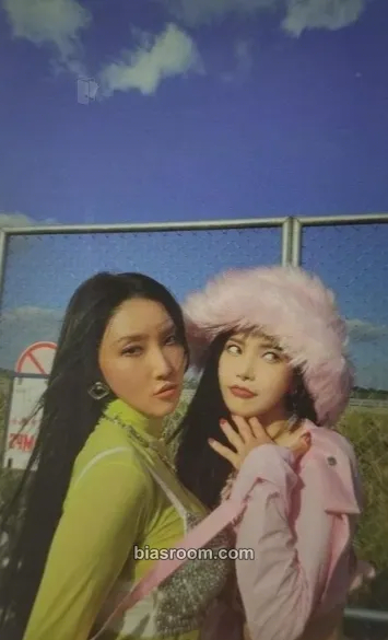 MIC ON Photocard - MAMAMOO - MAMAMOO K-pop photocard