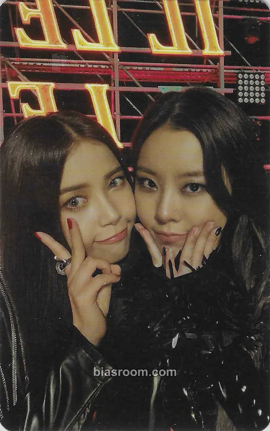 MIC ON Photocard - MAMAMOO - MAMAMOO K-pop photocard