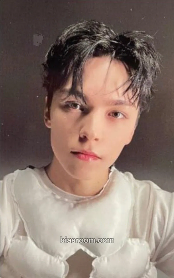 Vernon The Thirteen Tapes vol. 3/13 Vernon Photobook Photocard - SEVENTEEN - SEVENTEEN K-pop photocard