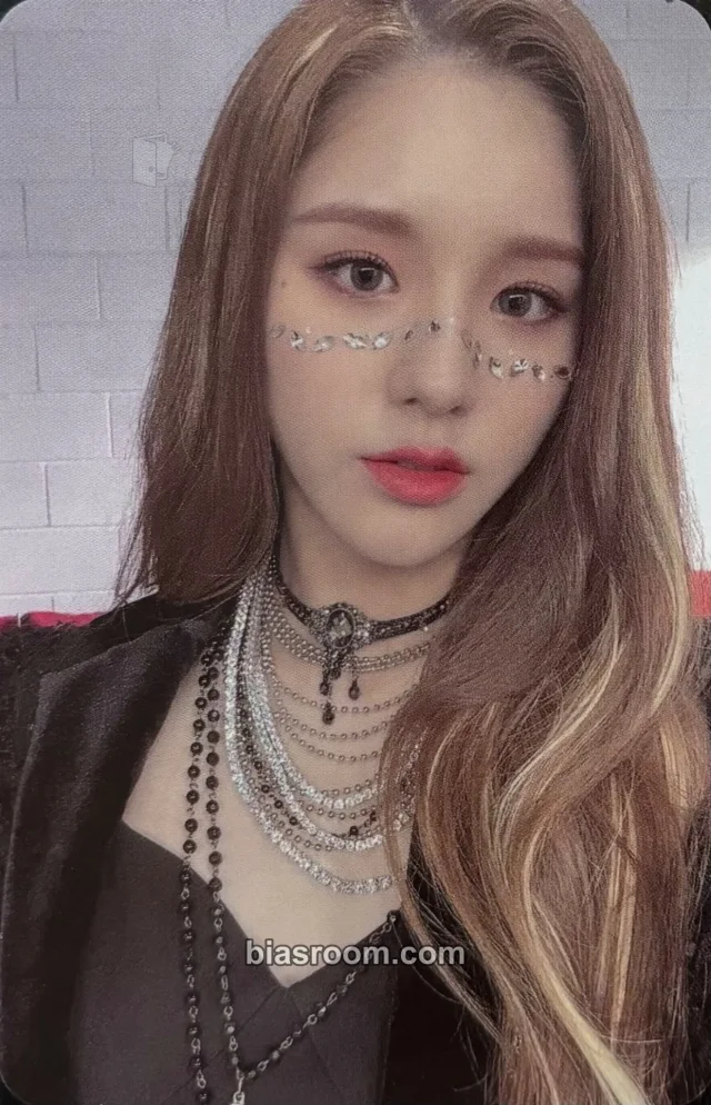 LOONA - HeeJin - LOONA On Wave [LOONATHEWORLD : Midnight Festival] Event merch photocard photocard set
