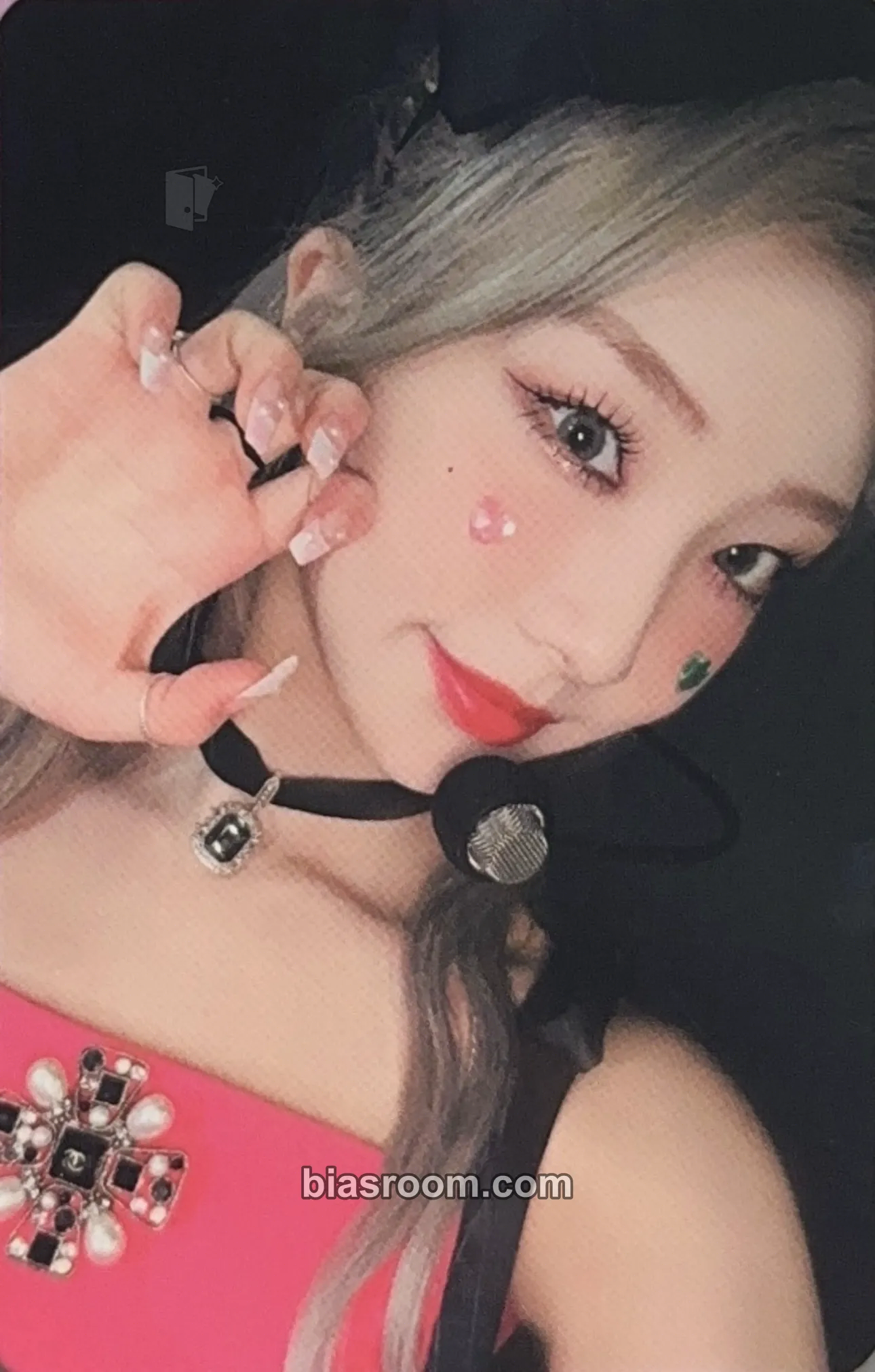YeoJin LOONA 1st World Tour: LOONATHEWORLD Photocard - LOONA - LOONA K-pop photocard