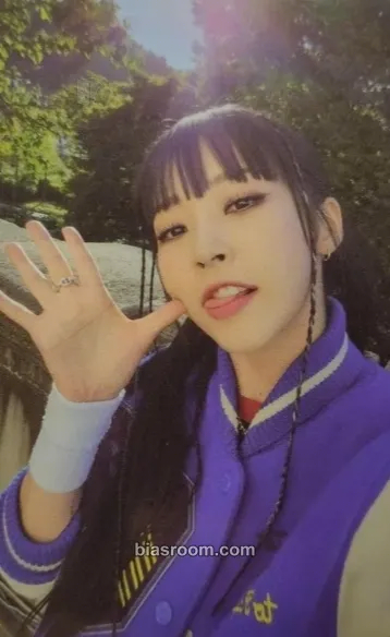 Moonbyul MIC ON Photocard - MAMAMOO - MAMAMOO K-pop photocard