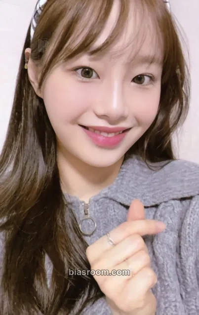 Chuu LOONA 3rd Concert: LOONAVERSE : FROM Photocard - LOONA - LOONA K-pop photocard