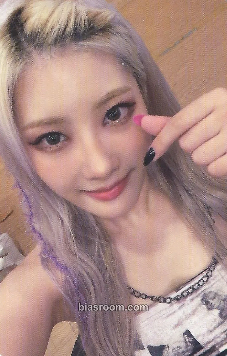 Chaein HIDE & SEEK Photocard - PURPLE KISS - PURPLE KISS K-pop photocard