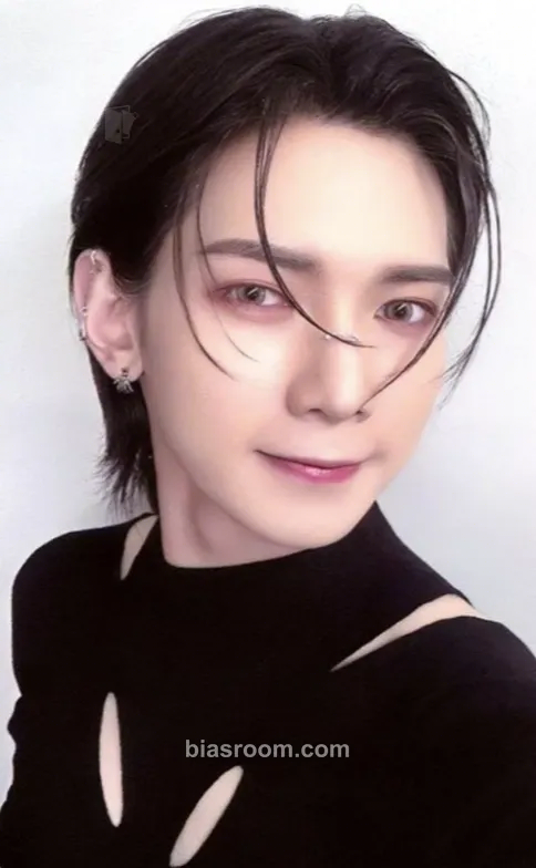 Yeosang THE WORLD EP.2 : OUTLAW Photocard - ATEEZ - ATEEZ K-pop photocard
