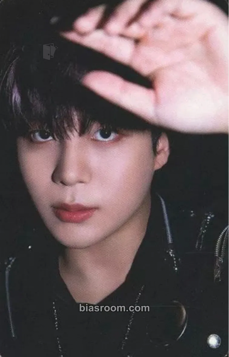 Jongho THE WORLD EP.2 : OUTLAW Photocard - ATEEZ - ATEEZ K-pop photocard